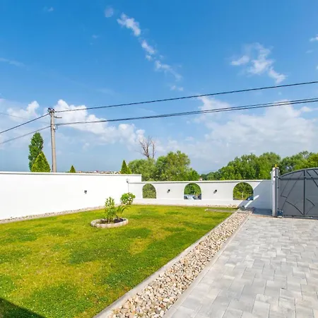 Holiday home Bunska Venera *